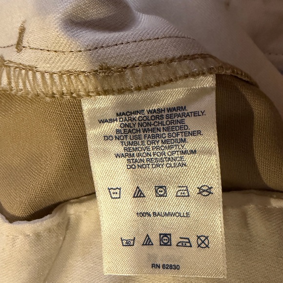 Lands' End Men's Classic Khaki Chinos - Picture 6 of 6